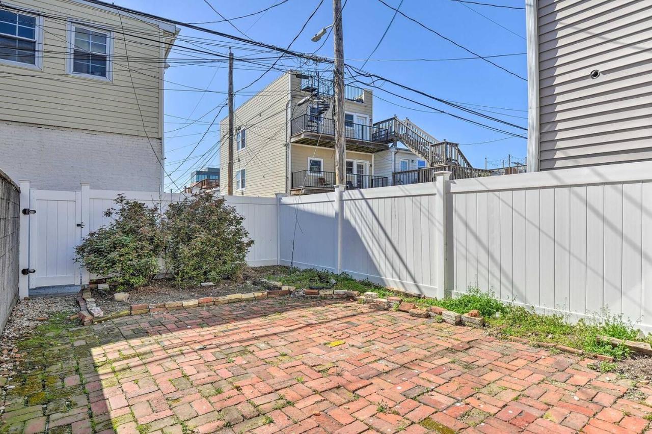 Baltimore Abode, Walk To Cross Street Market! Екстер'єр фото