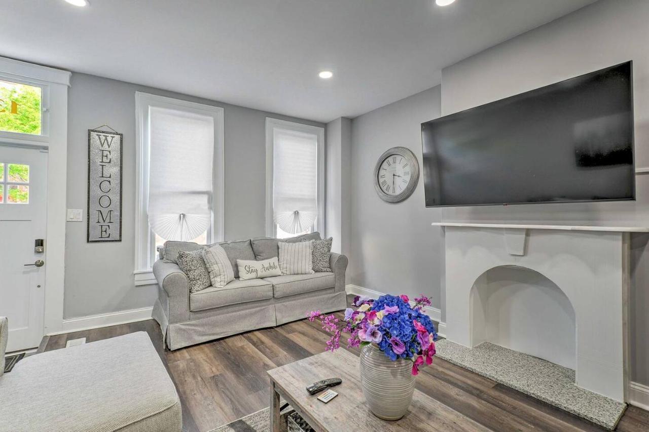 Baltimore Abode, Walk To Cross Street Market! Екстер'єр фото